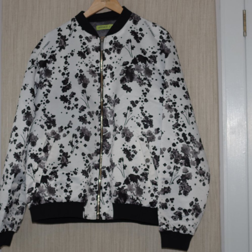 Versace Men's Classic Fit Floral-Print Bomber windbreaker Size:XL